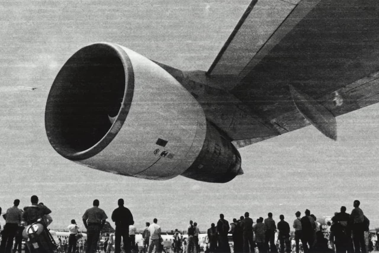 Recorte de Le Bourgent, fotografia da série Panorâmicas, de Cássio Vasconcellos